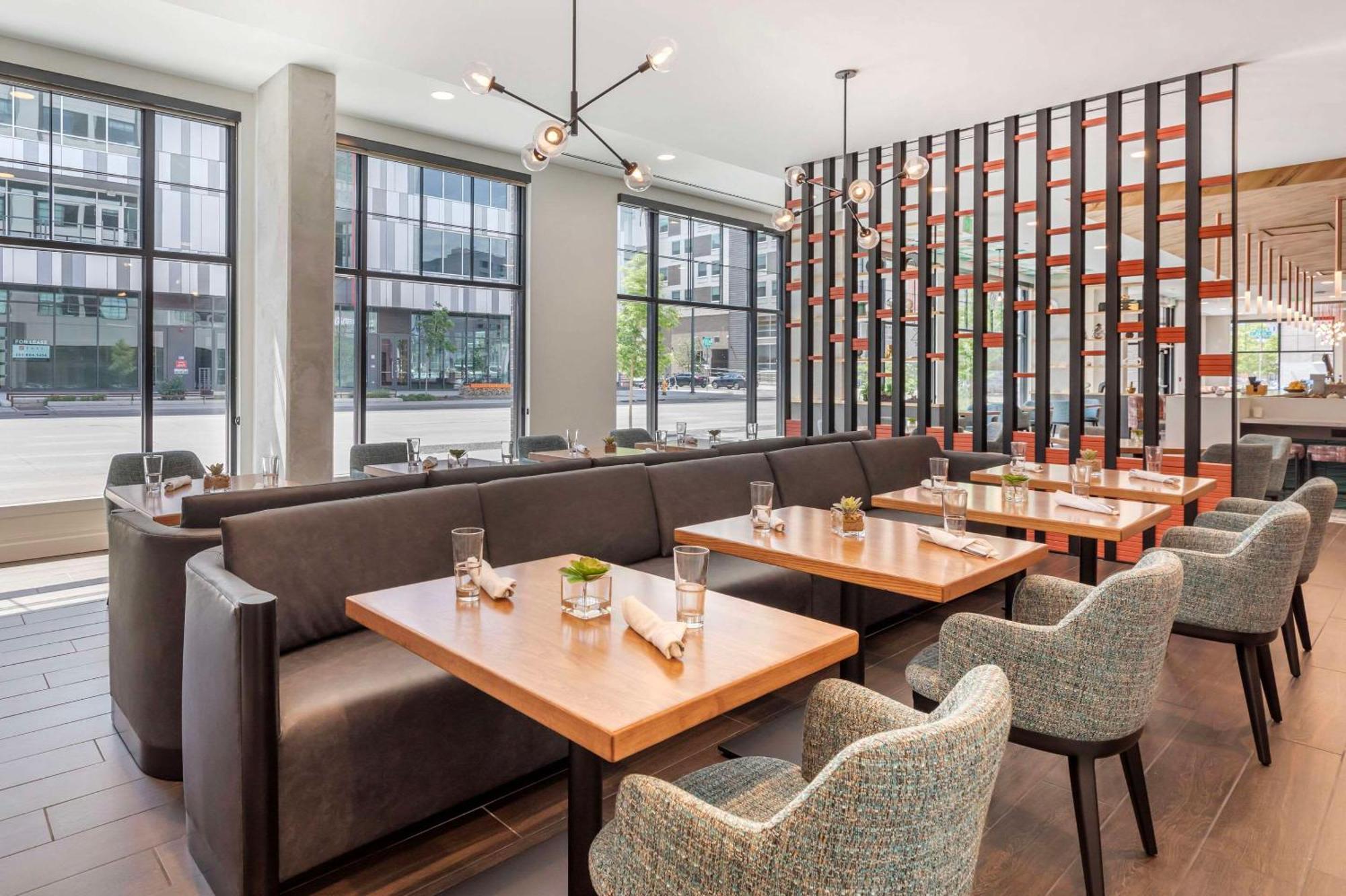 Cambria Hotel Denver Downtown Rino エクステリア 写真